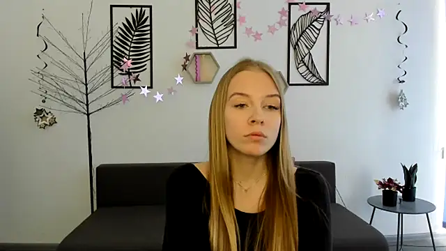 Snapshot of AnnNorriss chatting on 03-07-25, 10:24 AnnNorriss online show from 03-07-25, 10:24