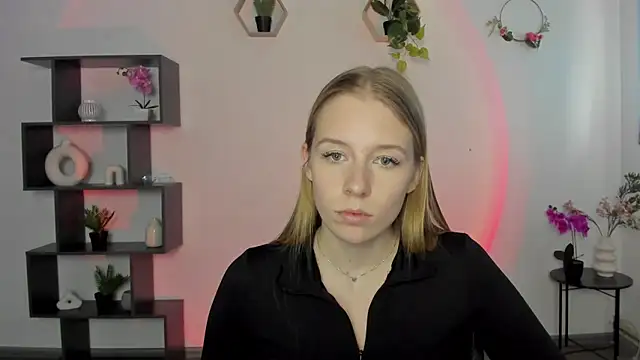 Snapshot of AnnNorriss chatting on 03-10-25, 01:10 AnnNorriss online show from 03-10-25, 01:10