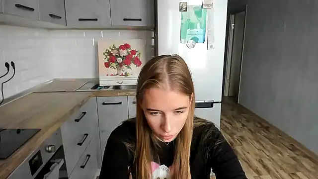 Snapshot of AnnNorriss chatting on 10-09-25, 09:07 AnnNorriss online show from 10-09-25, 09:07