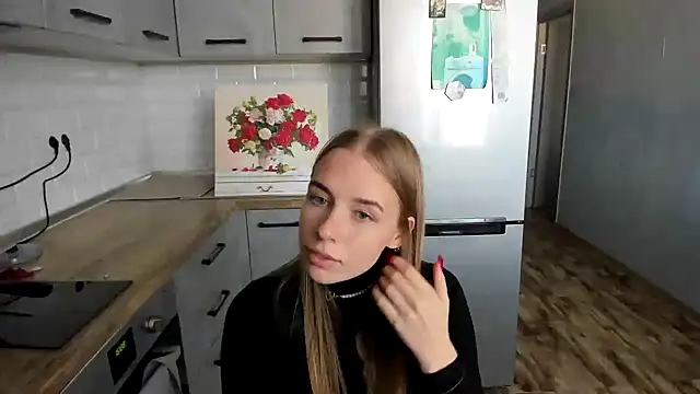 Snapshot of AnnNorriss chatting on 10-15-25, 12:38 AnnNorriss online show from 10-15-25, 12:38