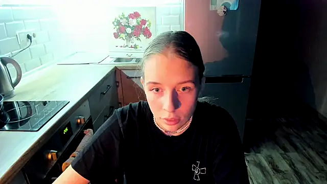 Snapshot of AnnNorriss chatting on 10-16-25, 06:42 AnnNorriss online show from 10-16-25, 06:42