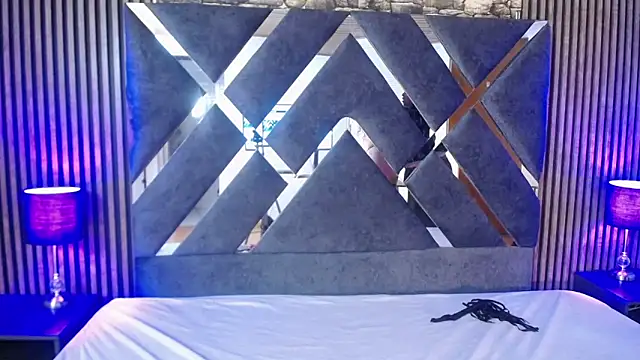 Snapshot of veenus_hs chatting on 03-06-25, 03:24 veenus hs online show from 03-06-25, 03:24