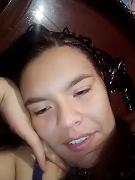 Snapshot of karolay16- chatting on 09-27-25, 06:29 karolay16- online show from 09-27-25, 06:29