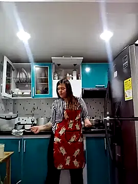 Snapshot of karolay16- chatting on 10-21-25, 08:09 karolay16- online show from 10-21-25, 08:09