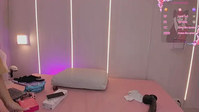 sasha riverss online show from 07-23-26, 07:45