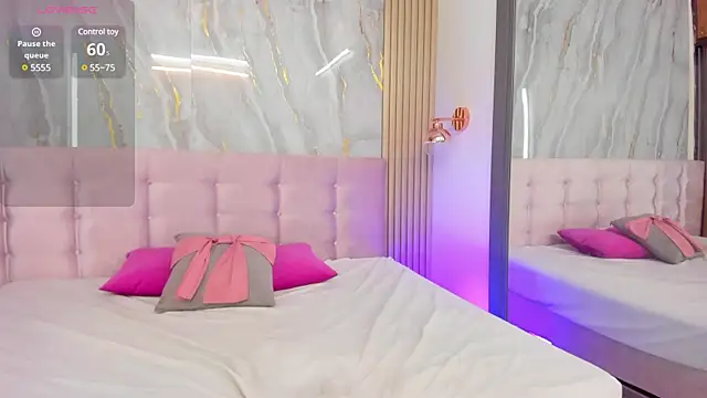 SalomeeHills online show from 03-20-25, 05:04