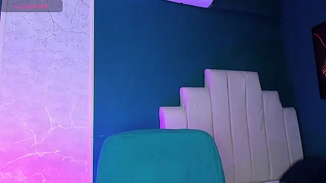 Allex Cano online show from 10-22-25, 07:46