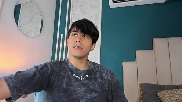 Snapshot of Allex_Cano chatting on 02-11-26, 08:25 Allex Cano online show from 02-11-26, 08:25