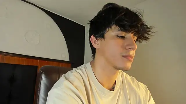 Snapshot of Allex_Cano chatting on 03-02-26, 05:19 Allex Cano online show from 03-02-26, 05:19