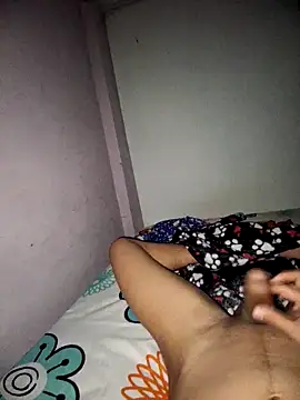 Snapshot of mikytoo chatting on 03-10-26, 05:34 mikytoo online show from 03-10-26, 05:34