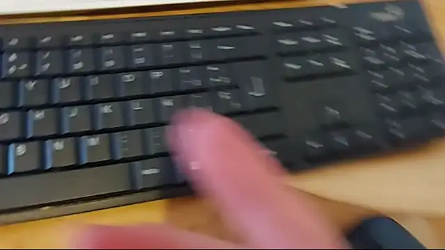 Elise Nyx online show from 11-19-25, 01:33