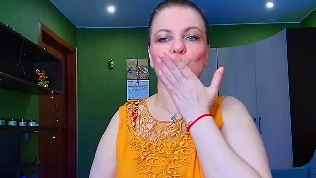 VeronikawGold online show from 06-12-26, 03:05