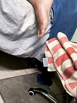 Snapshot of calme_odl1 chatting on 11-23-25, 06:57 calme odl1 online show from 11-23-25, 06:57