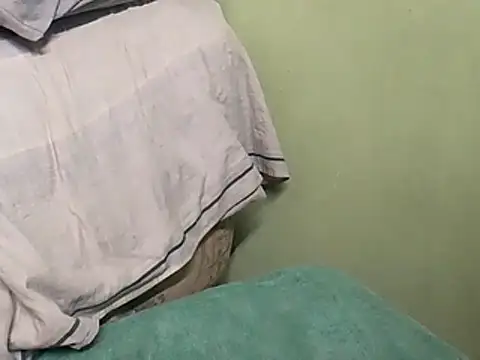 Snapshot of calme_odl1 chatting on 12-13-25, 07:53 calme odl1 online show from 12-13-25, 07:53