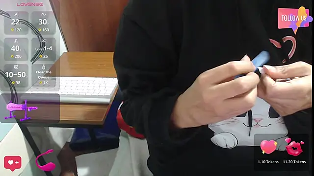 Snapshot of Sexyqueen_mature_ chatting on 03-23-25, 12:36 Sexyqueen mature online show from 03-23-25, 12:36