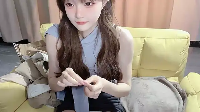 Snapshot of Annnnqi-77 chatting on 03-05-25, 10:22 Annnnqi-77 online show from 03-05-25, 10:22