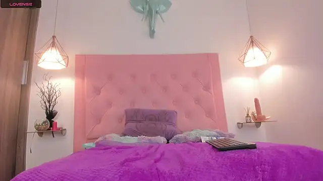 Rachel rivera online show from 03-06-25, 02:18