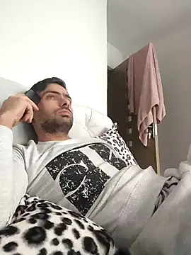 Snapshot of andreiiiii2025 chatting on 12-01-25, 11:48 andreiiiii2025 online show from 12-01-25, 11:48