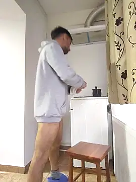 Snapshot of andreiiiii2025 chatting on 12-03-25, 12:03 andreiiiii2025 online show from 12-03-25, 12:03