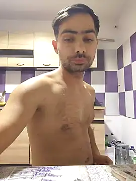 Snapshot of andreiiiii2025 chatting on 12-15-25, 07:56 andreiiiii2025 online show from 12-15-25, 07:56