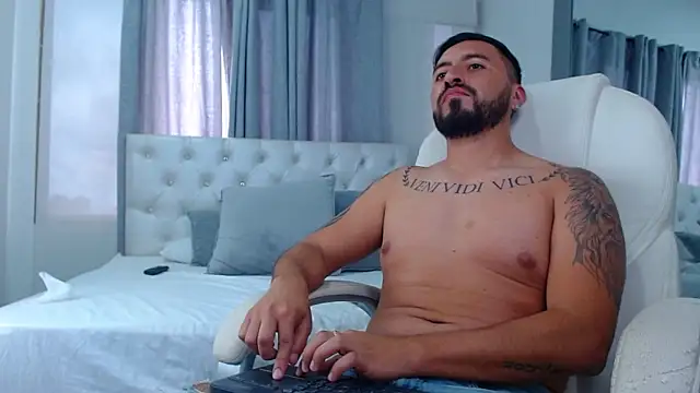 Snapshot of sebastian_colle chatting on 02-21-25, 06:15 sebastian colle online show from 02-21-25, 06:15