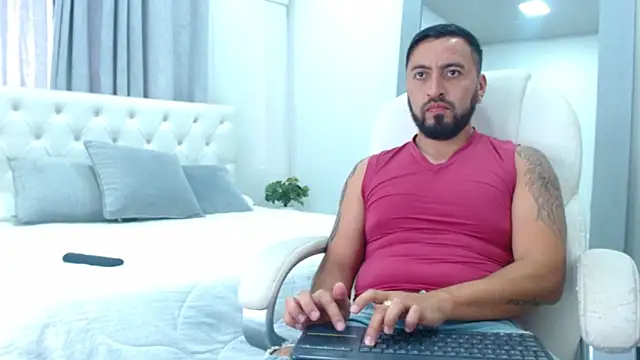 Snapshot of sebastian_colle chatting on 02-25-25, 06:20 sebastian colle online show from 02-25-25, 06:20