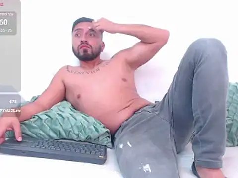 Snapshot of sebastian_colle chatting on 03-17-25, 06:32 sebastian colle online show from 03-17-25, 06:32