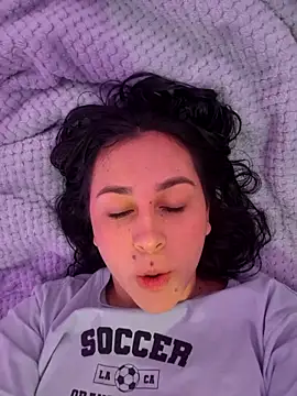 Snapshot of ammy_e chatting on 03-18-25, 12:25 ammy e online show from 03-18-25, 12:25