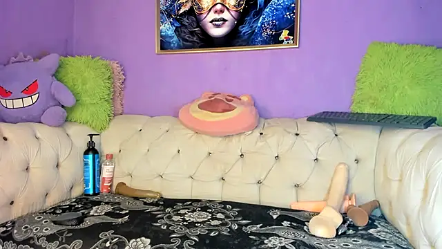 Snapshot of amydelahozgomez chatting on 10-14-25, 12:44 amydelahozgomez online show from 10-14-25, 12:44