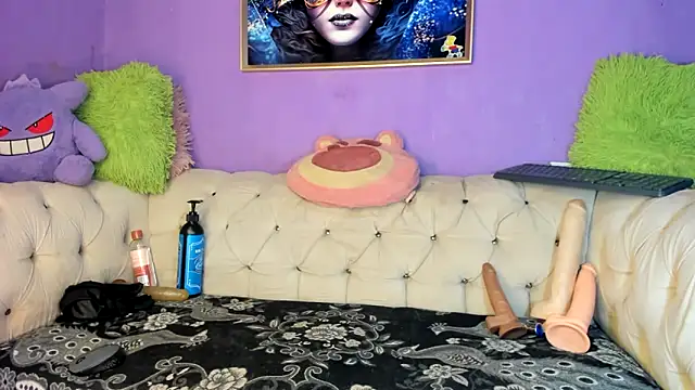 Snapshot of amydelahozgomez chatting on 10-19-25, 12:33 amydelahozgomez online show from 10-19-25, 12:33