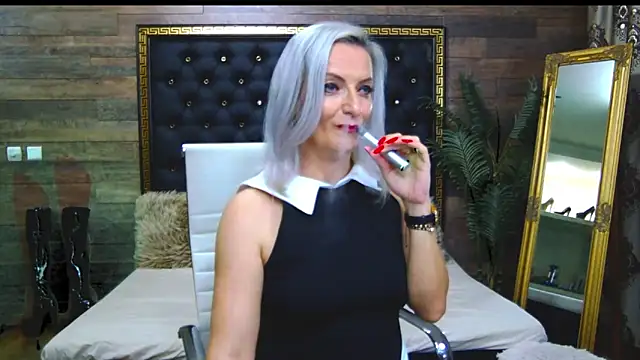 LadyTouch online show from 03-17-25, 03:47