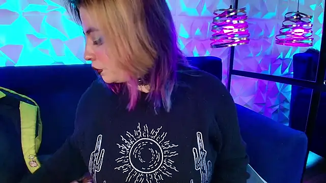 Snapshot of missa_motato chatting on 09-19-25, 11:11 missa motato online show from 09-19-25, 11:11