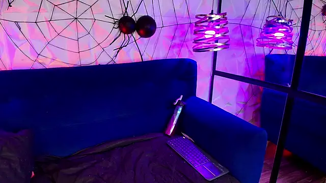 Snapshot of missa_motato chatting on 12-14-25, 11:15 missa motato online show from 12-14-25, 11:15