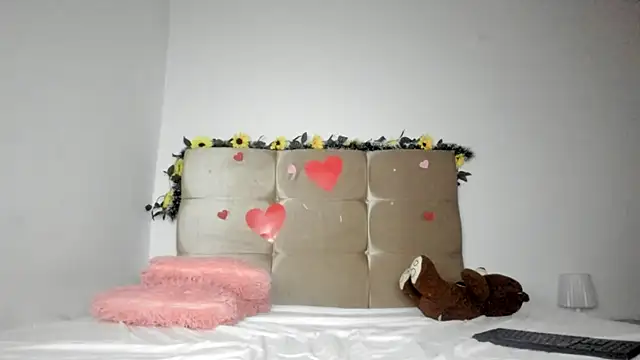 MICHAEL AND SHARON online show from 03-22-25, 02:27