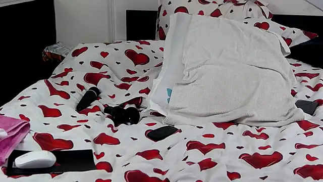 Snapshot of SophieRay92 chatting on 03-13-25, 04:01 SophieRay92 online show from 03-13-25, 04:01