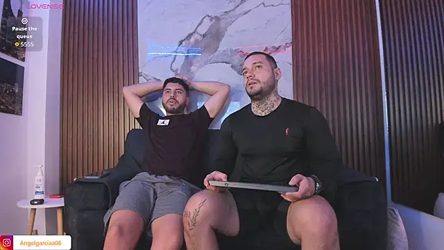 Angelgarcia  online show from 12-22-25, 10:40