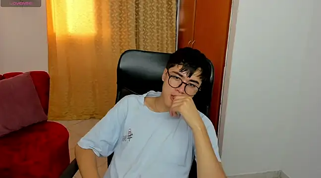 Snapshot of liam_orion chatting on 02-26-25, 09:58 liam orion online show from 02-26-25, 09:58