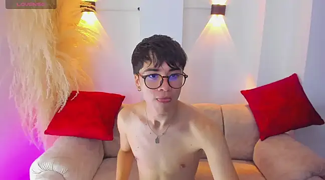 Snapshot of liam_orion chatting on 03-19-25, 05:17 liam orion online show from 03-19-25, 05:17