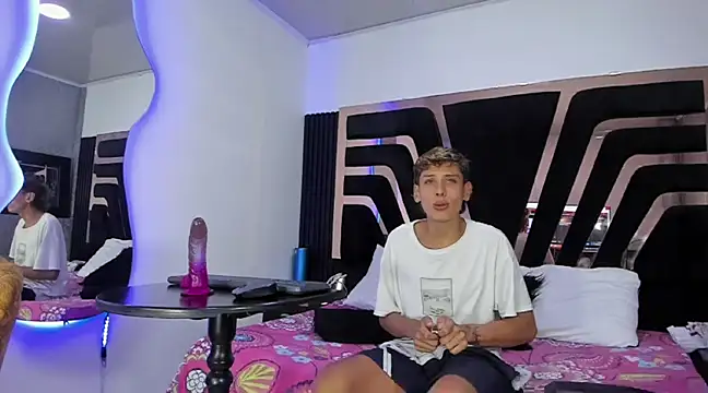 Noahoconor online show from 03-05-25, 02:57