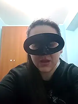 Snapshot of Dolcecurvy chatting on 03-17-25, 02:12 Dolcecurvy online show from 03-17-25, 02:12