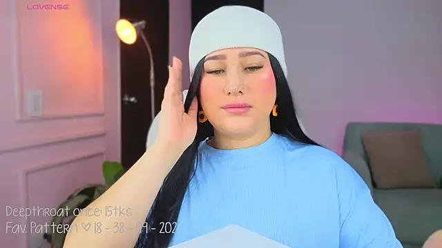 Snapshot of Leaa_Cox chatting on 11-14-25, 03:27 Leaa Cox online show from 11-14-25, 03:27