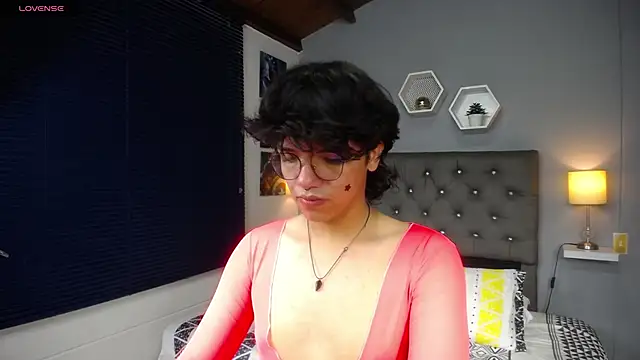 Snapshot of cheryl_bohareal chatting on 02-25-25, 04:10 cheryl bohareal online show from 02-25-25, 04:10