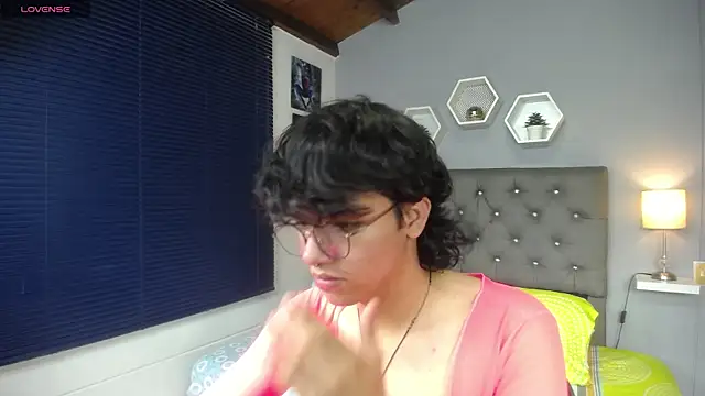 Snapshot of cheryl_bohareal chatting on 03-03-25, 07:06 cheryl bohareal online show from 03-03-25, 07:06