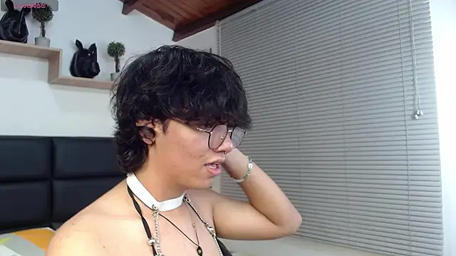 Snapshot of cheryl_bohareal chatting on 03-06-25, 06:16 cheryl bohareal online show from 03-06-25, 06:16