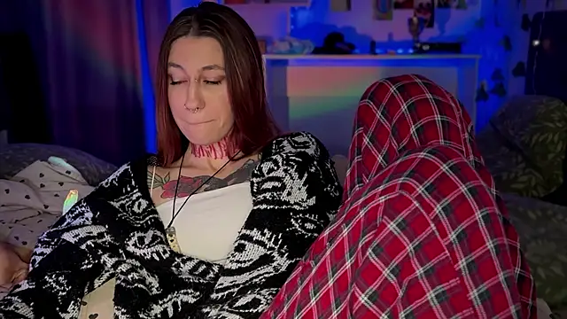 Snapshot of Dita_Redrum chatting on 11-23-25, 01:44 Dita Redrum online show from 11-23-25, 01:44