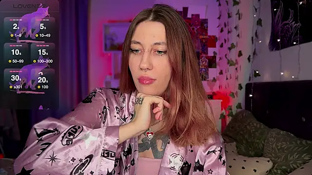 Snapshot of Dita_Redrum chatting on 11-25-25, 02:22 Dita Redrum online show from 11-25-25, 02:22