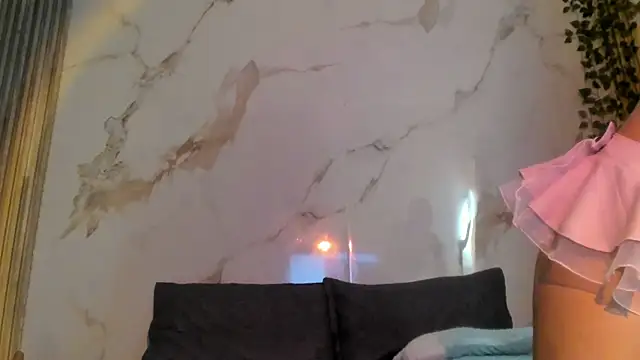 Little Lau1 online show from 10-02-25, 08:05