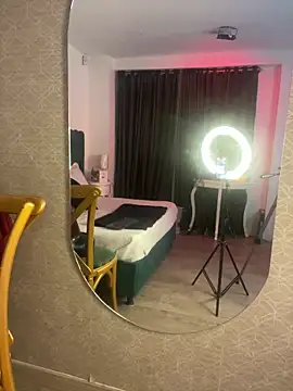 Tyla Ks online show from 03-11-25, 07:25