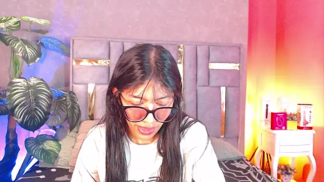 Tyla Ks online show from 09-24-25, 07:39