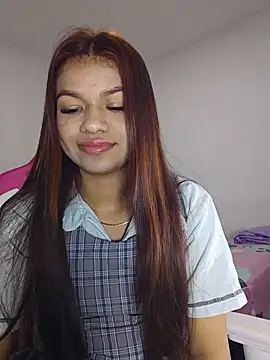 Snapshot of sophia_ramirez12 chatting on 05-26-26, 10:28 sophia ramirez12 online show from 05-26-26, 10:28